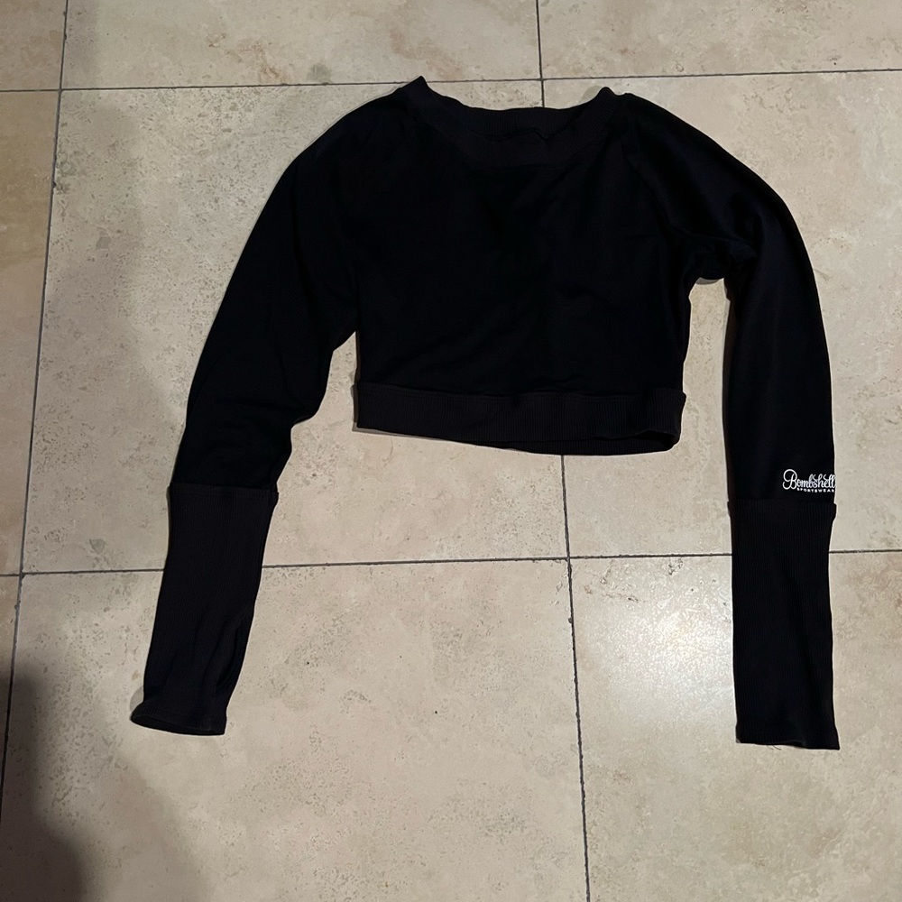 Bombshell Sportswear Black Pullover - image 2